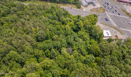 19-5202 Garrett Rd-19