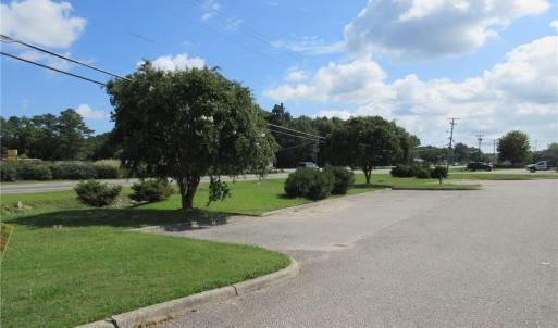 Photo #10 of 2019 George Washington Memorial Highway, Yorktown, Virginia 1.2 acres