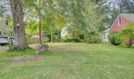 Photo #5 of 112 Sandpiper Drive, Portsmouth, Virginia 0.4 acres