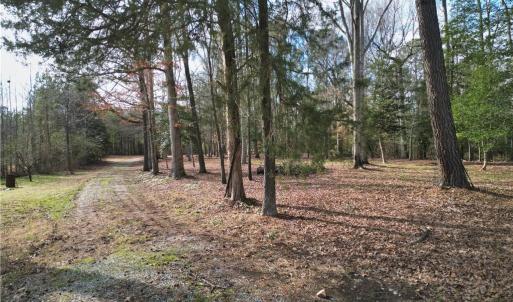 Photo #4 of 10243 Kimages Road, Charles City, Virginia 1.0 acres