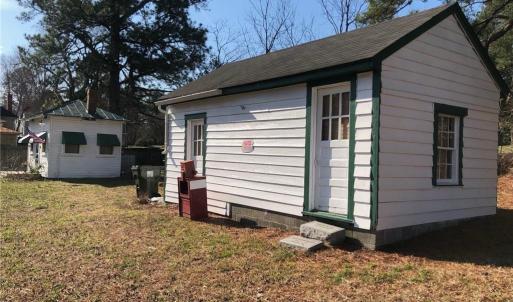Photo #8 of 168 County Drive, Wakefield, Virginia 0.4 acres