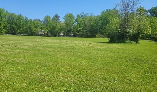 Photo #1 of 200 Hansford Lane, Seaford, Virginia 2.5 acres