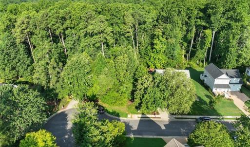 Photo #4 of 9925 Mountain Berry Court, Toano, Virginia 0.3 acres
