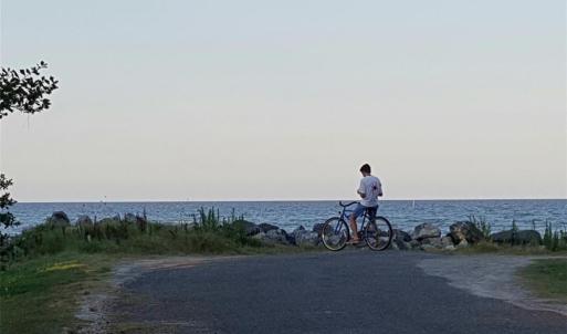 Waiting for the sunset at nearby Stingray Point.