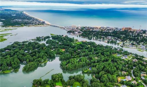 Photo #6 of 1850 Woodside Lane, Virginia Beach, Virginia 4.0 acres