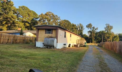Photo #5 of 105 golden Trail, Waverly, Virginia