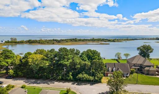 Photo #6 of 17 Seaview Drive, Hampton, Virginia 0.5 acres