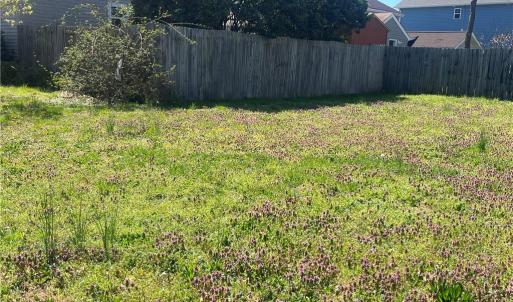 Photo #3 of 512 Oak Street, Portsmouth, Virginia