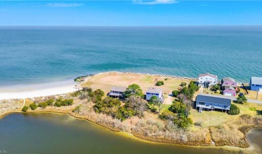 Photo #4 of 215 Lighthouse Drive, Hampton, Virginia 3.1 acres