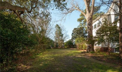 Photo #8 of 1217 Manchester Avenue, Norfolk, Virginia 0.2 acres