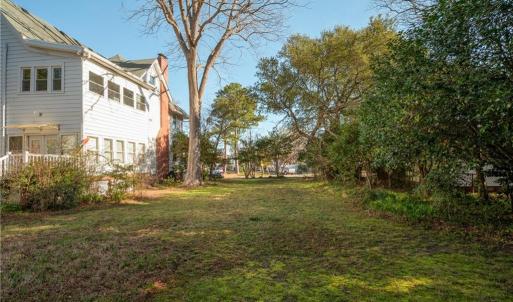 Photo #9 of 1217 Manchester Avenue, Norfolk, Virginia 0.2 acres