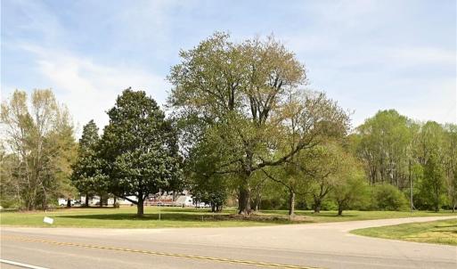 Photo #2 of 18440 New Kent Highway, Barhamsville, Virginia 1.0 acres