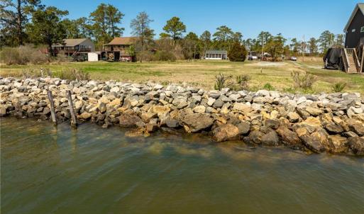 Photo #7 of 1754 Jenkins Neck Road, Hayes, Virginia 1.1 acres