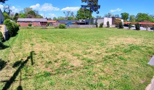 Photo #3 of 727 Willow Drive, Newport News, Virginia 0.2 acres