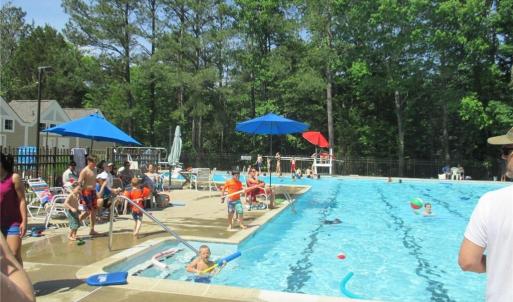 Kingspoint Pool