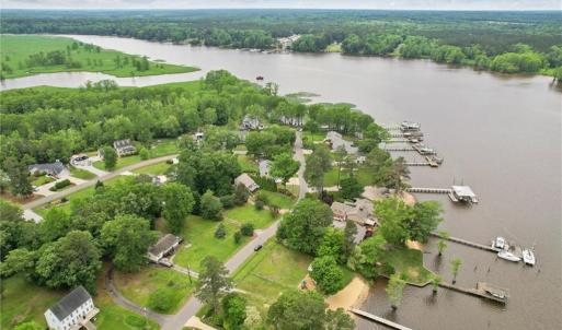 Photo #13 of 3029 Riverside Drive, Lanexa, Virginia 0.3 acres