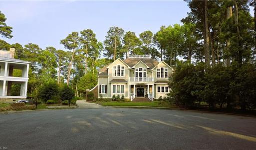 End of Street Home