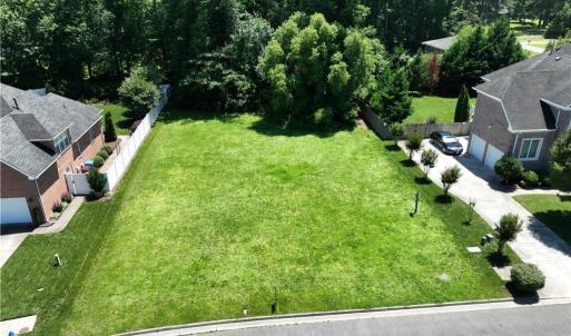 Photo #4 of 917 Brice Court, Chesapeake, Virginia 0.3 acres