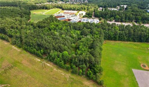 Photo #3 of 13630 Woodside Lane, Newport News, Virginia 5.1 acres