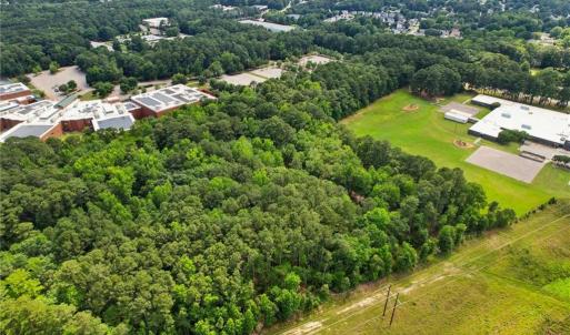 Photo #5 of 13630 Woodside Lane, Newport News, Virginia 5.1 acres
