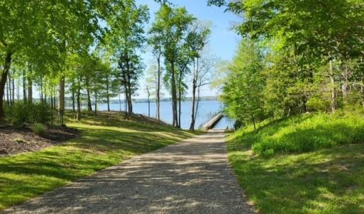 Photo #12 of 27 East West Parkway, Gloucester, Virginia 2.4 acres