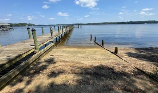 Photo #35 of 27 East West Parkway, Gloucester, Virginia 2.4 acres