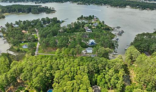 Photo #6 of 106 Anchor Drive, Yorktown, Virginia 1.7 acres