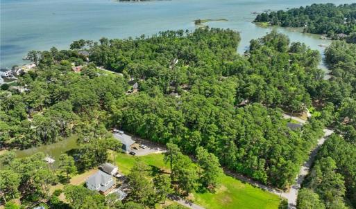 Photo #10 of 106 Anchor Drive, Yorktown, Virginia 1.7 acres