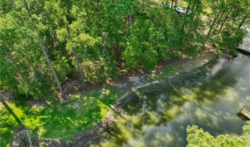 Photo #4 of 106 Anchor Drive, Yorktown, Virginia 1.7 acres