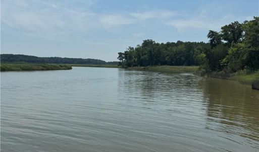 Photo #10 of 31-27 Hog Island Road, Surry, Virginia 12.2 acres