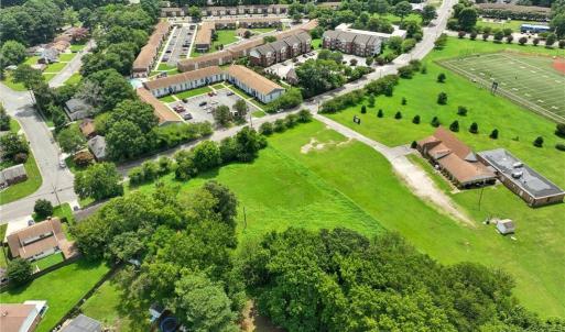 Photo #11 of 691 Dresden Drive, Newport News, Virginia 2.1 acres
