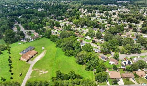 Photo #6 of 691 Dresden Drive, Newport News, Virginia 2.1 acres