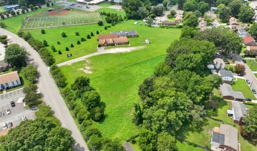 Photo #9 of 691 Dresden Drive, Newport News, Virginia 2.1 acres