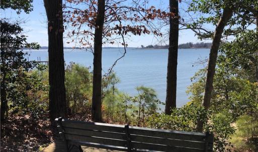Pocket Park overlooks Nansemond River