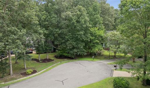 Photo #10 of 119 Rosemount, Williamsburg, Virginia 0.6 acres