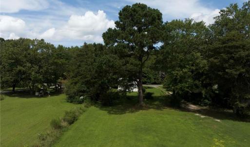 Photo #4 of 7848 Guinea Road, Gloucester, Virginia 2.3 acres