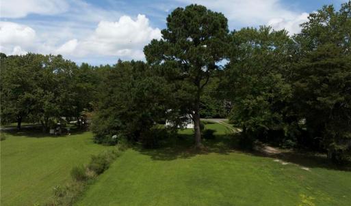 Photo #6 of 7848 Guinea Road, Gloucester, Virginia 2.3 acres