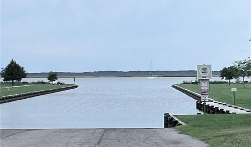 Boat ramp at Munden Point Park.