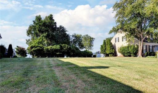 Photo #11 of 1540 Harbor Road, Williamsburg, Virginia 0.4 acres