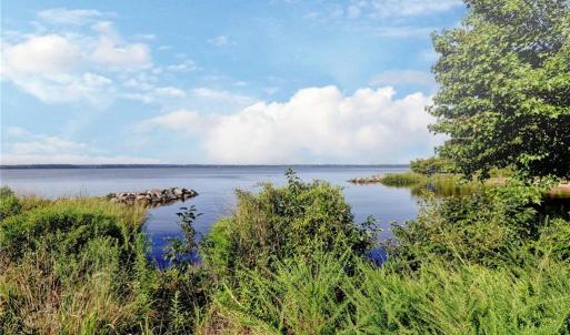 Photo #19 of 1540 Harbor Road, Williamsburg, Virginia 0.4 acres