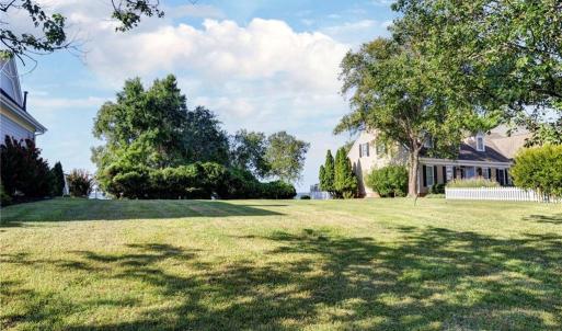 Photo #10 of 1540 Harbor Road, Williamsburg, Virginia 0.4 acres