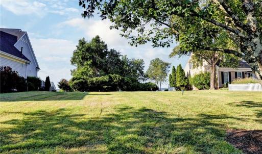 Photo #9 of 1540 Harbor Road, Williamsburg, Virginia 0.4 acres