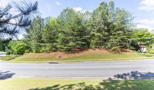 Photo #10 of 3232 Oak Branch Lane, Toano, Virginia 0.7 acres