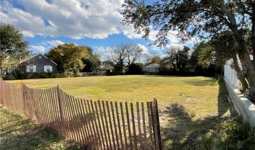 Photo #3 of 1923 Ocean View Avenue, Norfolk, Virginia 0.3 acres