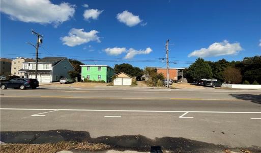 Photo #5 of 1923 Ocean View Avenue, Norfolk, Virginia 0.3 acres
