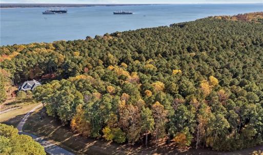 Photo #11 of 1437 Lawnes Neck Drive, Smithfield, Virginia 5.0 acres