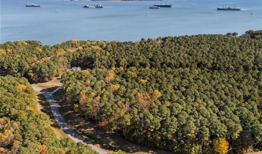 Photo #6 of 1437 Lawnes Neck Drive, Smithfield, Virginia 5.0 acres