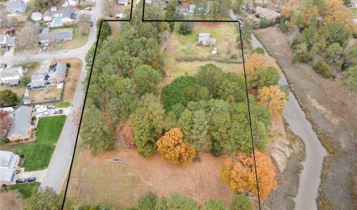 Square is not exact but gives a visual representation of the lot. Road on left is windy point leading to little florida road