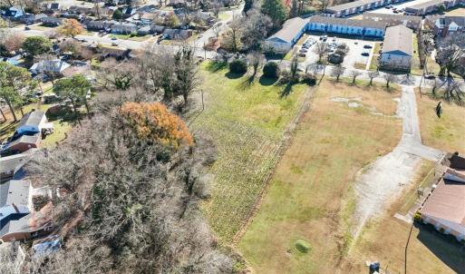 Photo #5 of 691 Dresden Drive, Newport News, Virginia 2.1 acres