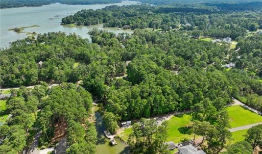 Photo #13 of 106 Anchor Drive, Yorktown, Virginia 1.7 acres